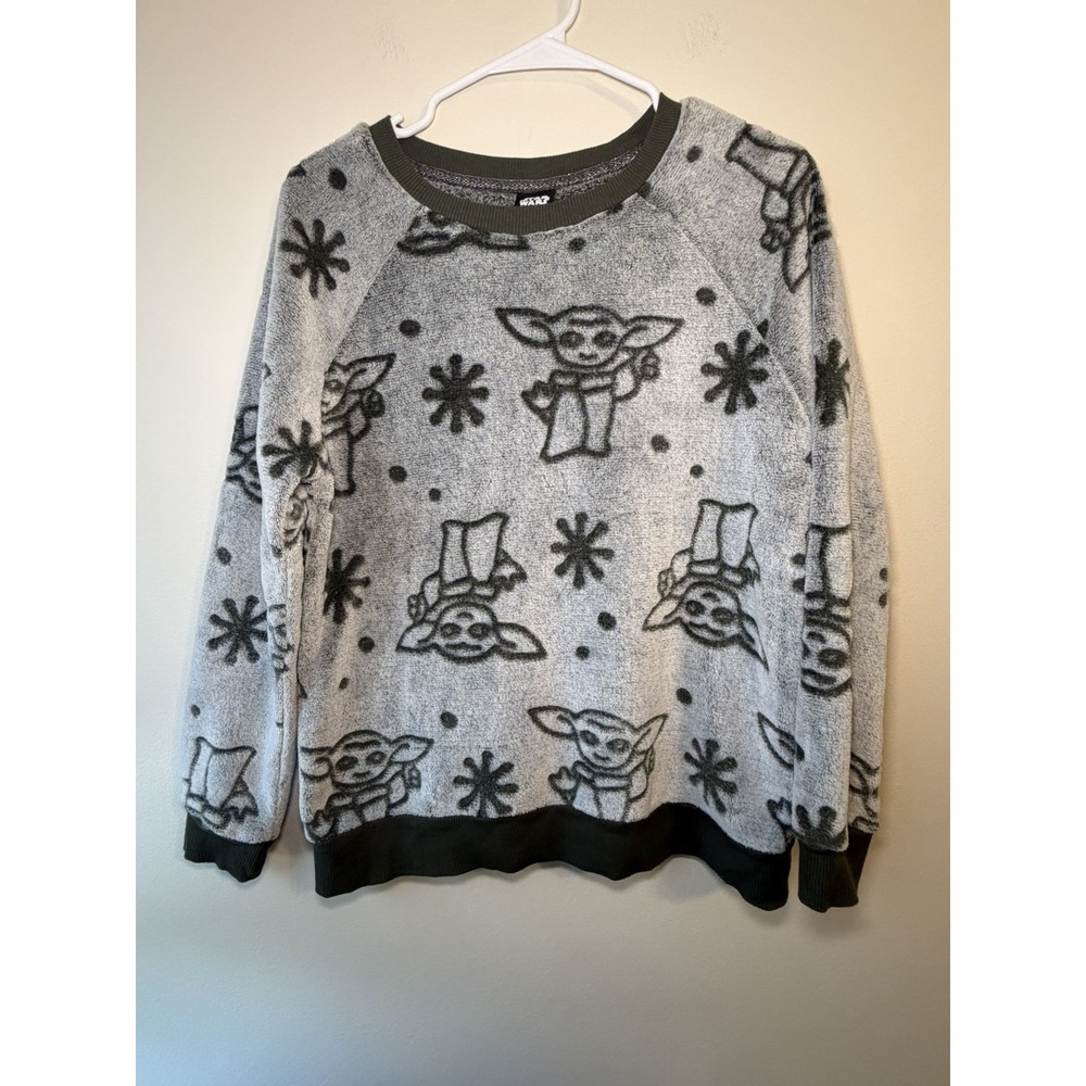 Star Wars Yoda Grogu Womens Sweater Medium Green White Long Sleeve Fleece
